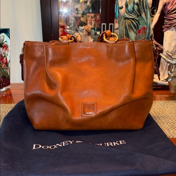 Dooney & Bourke Handbags - Dooney & Bourke Tan Leather Shoulder Bag